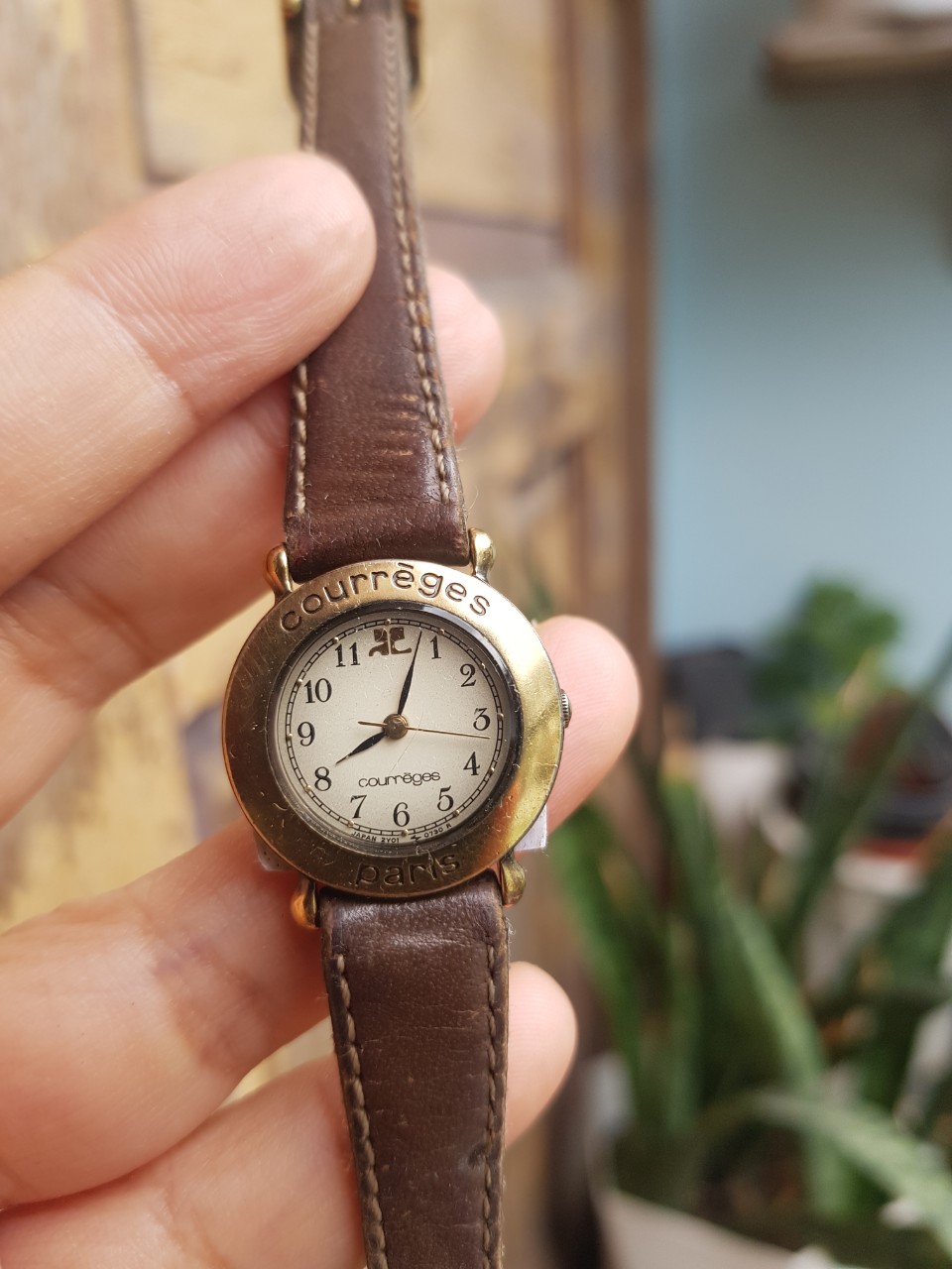 Đồng hồ nữ hiệu Courreges - Pháp niềng đồng cổ điển tặng bộ dây mới size mặt 23mm đồng hồ si Nhật HCM