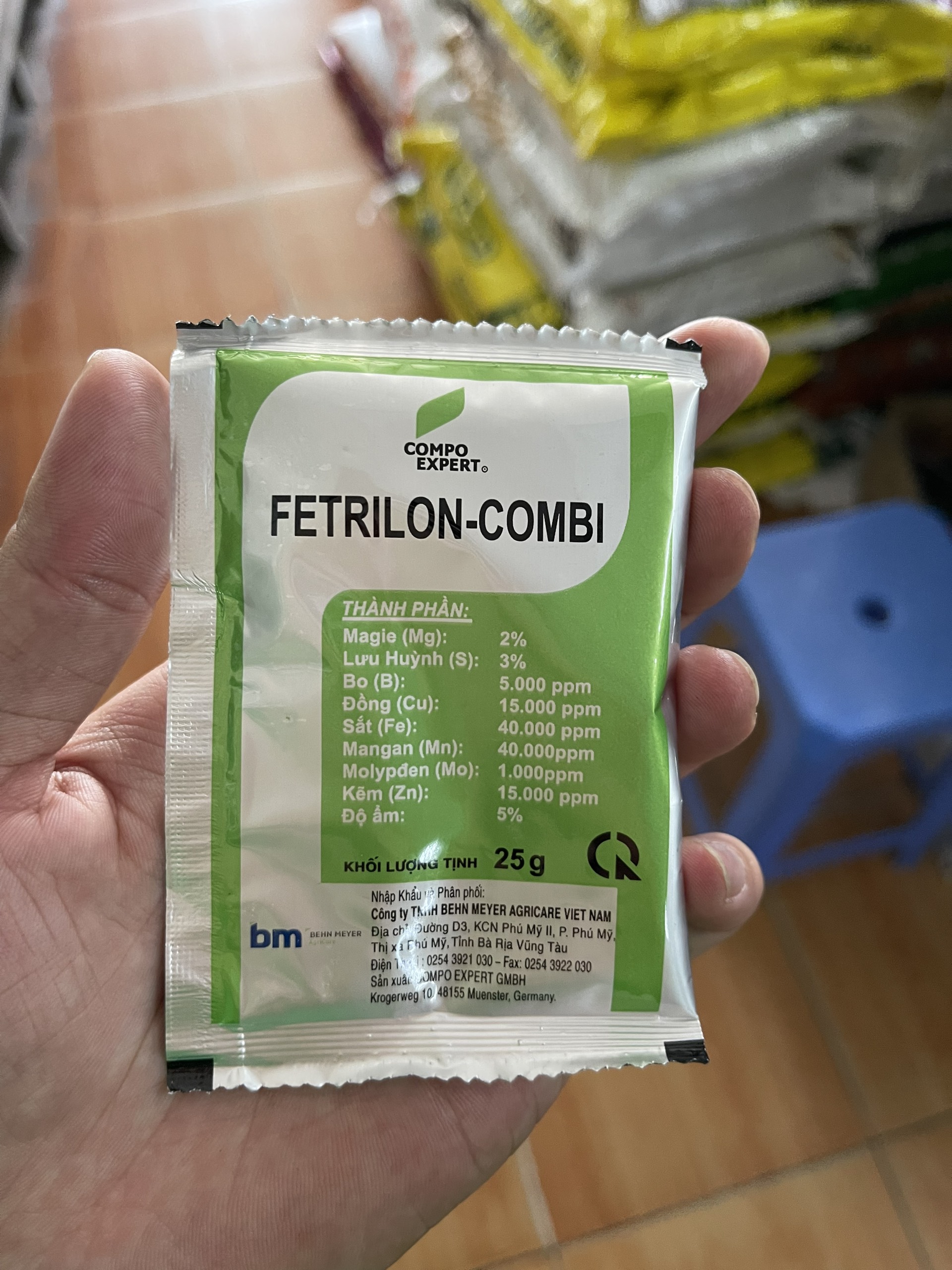 PHÂN BÓN LÁ TRUNG VI LƯỢNG COMBI FETRILON (25g)