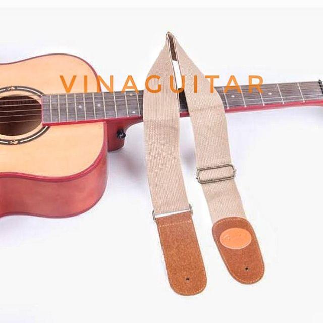 (Trợ giá)Dây đeo Guitar Fender màu vàng xám BeGe/ Đen (tặng pick gảy) sản phẩm dành cho guitar cực c