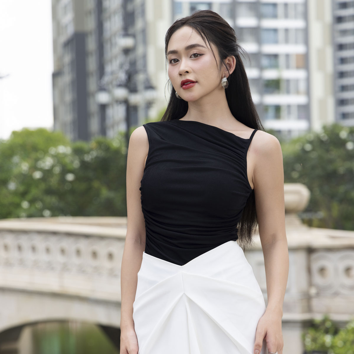 Áo Thun Nhún Nữ Ôm Body Kiểu Lệch Vai Thời Trang Áo Thun Nhún Thiết Kế Sang Chảnh Tinh Tế - MAYBI 23