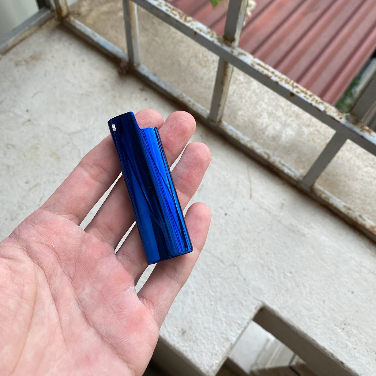 Vỏ Bật Lửa Bic j3 Kim Loại - Tặng Kèm 1 Bic j3 Màu Trắng