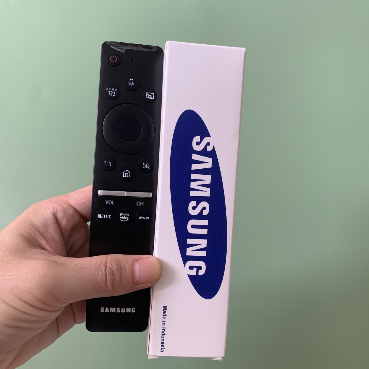 Điều khiển tivi Samsung chính hãng zin theo TV. remote tivi samsung giọng nói hàng Việt Nam các dòng