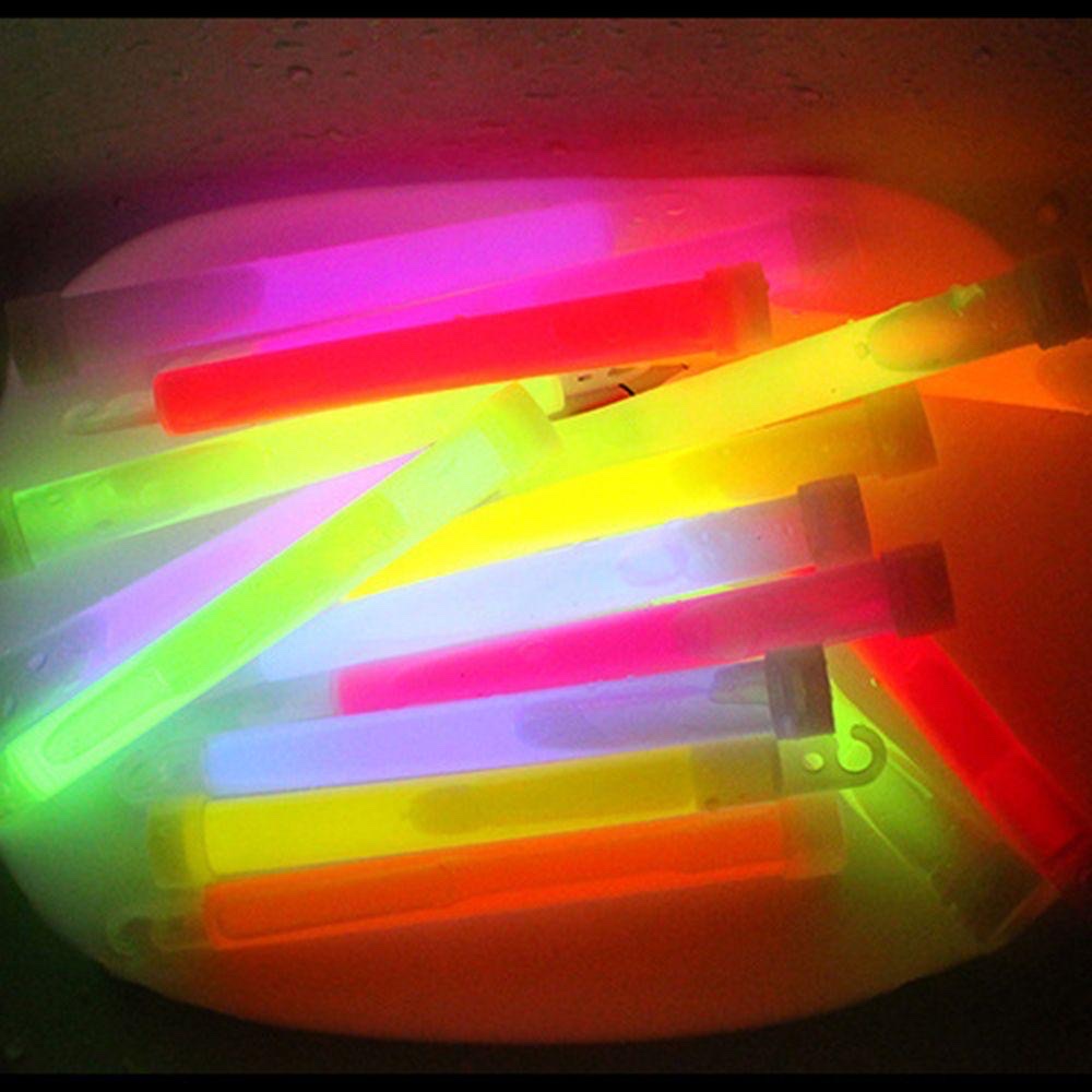 Combo 5 que phát sáng dạ quang màu ngẫu nhiên Glow Stick - Light Stick 6 inch dài 15cm đường kính 15cm màu sắc ngẫu nhiên