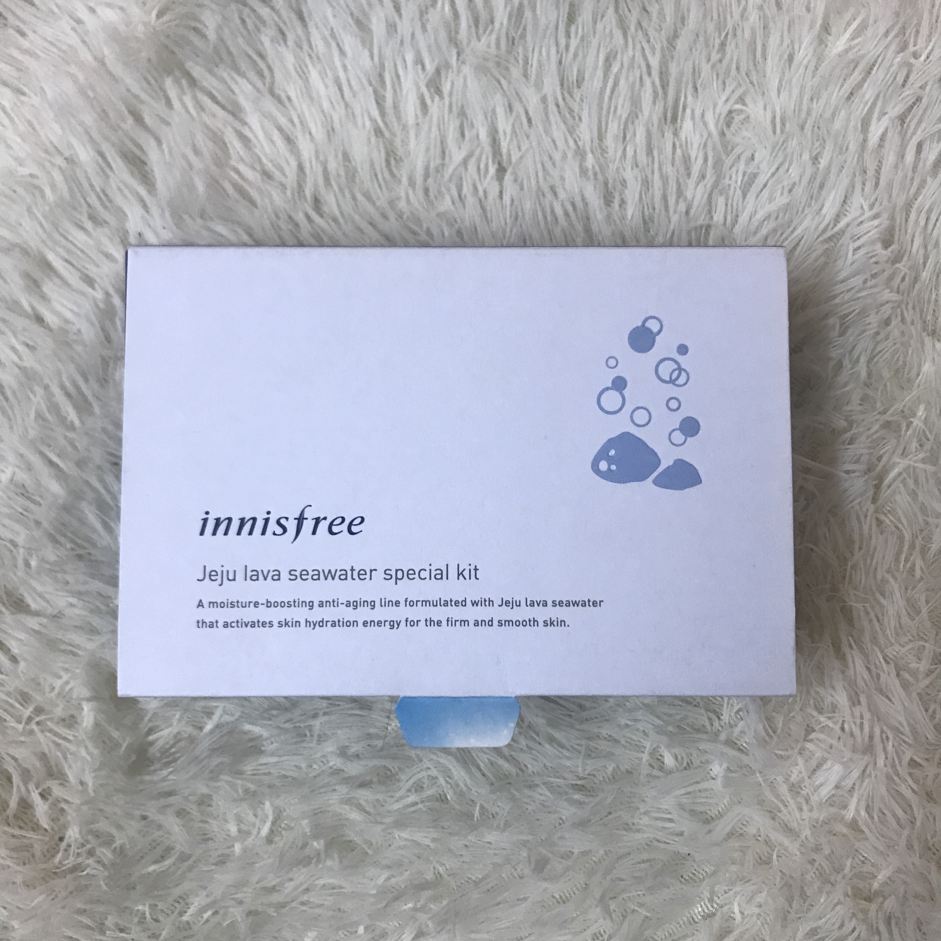 Bộ Dưỡng Da Đa Năng Innisfree Jeju Lava Seawater Special Kit 4 Items [ Hàng Chuẩn Cty ]