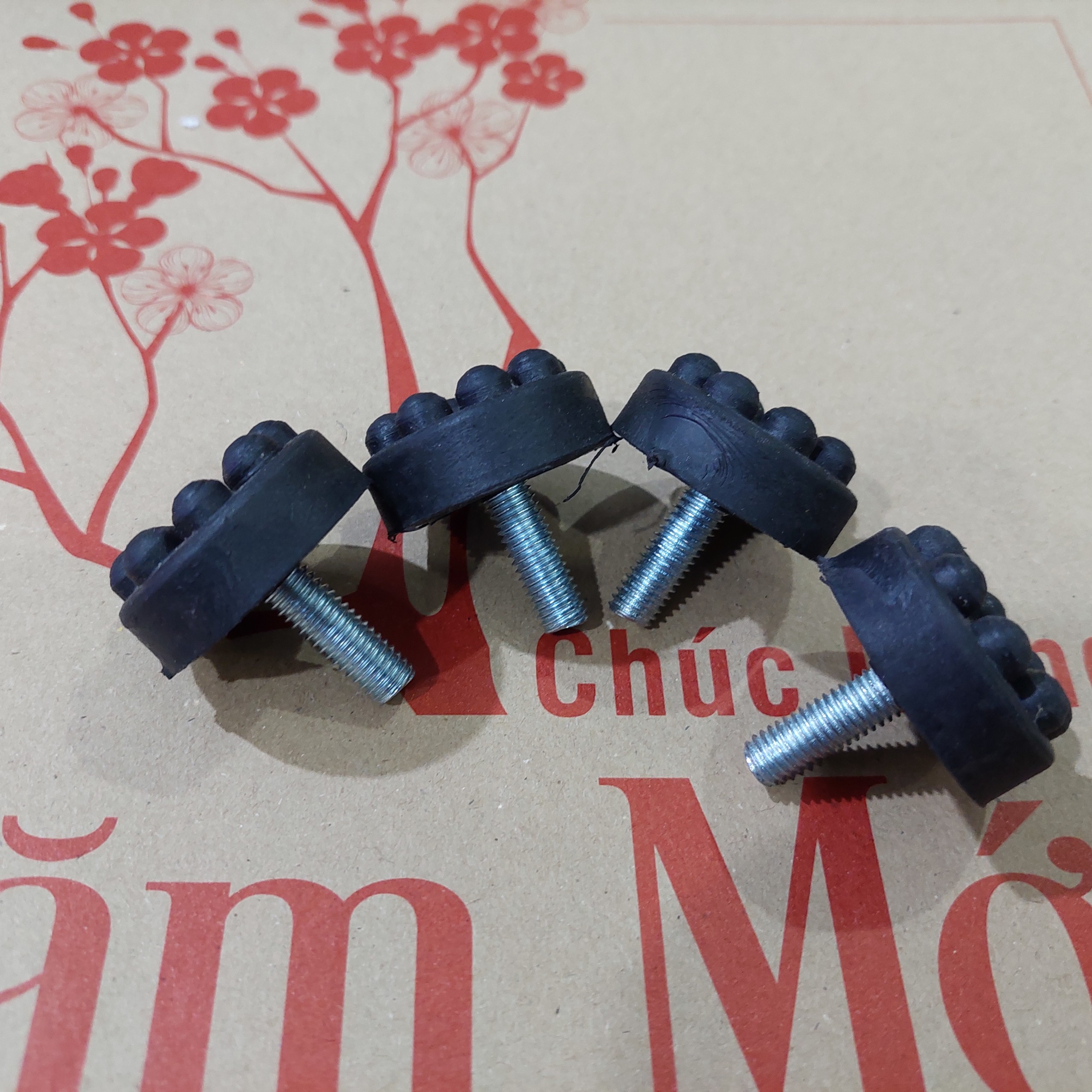 combo 4 cái đế cao su chân võng/chân bàn/ghế  ốc 8 ly bộ 4 ốc vặn chân ghế bàn võng chắc chắn làm di