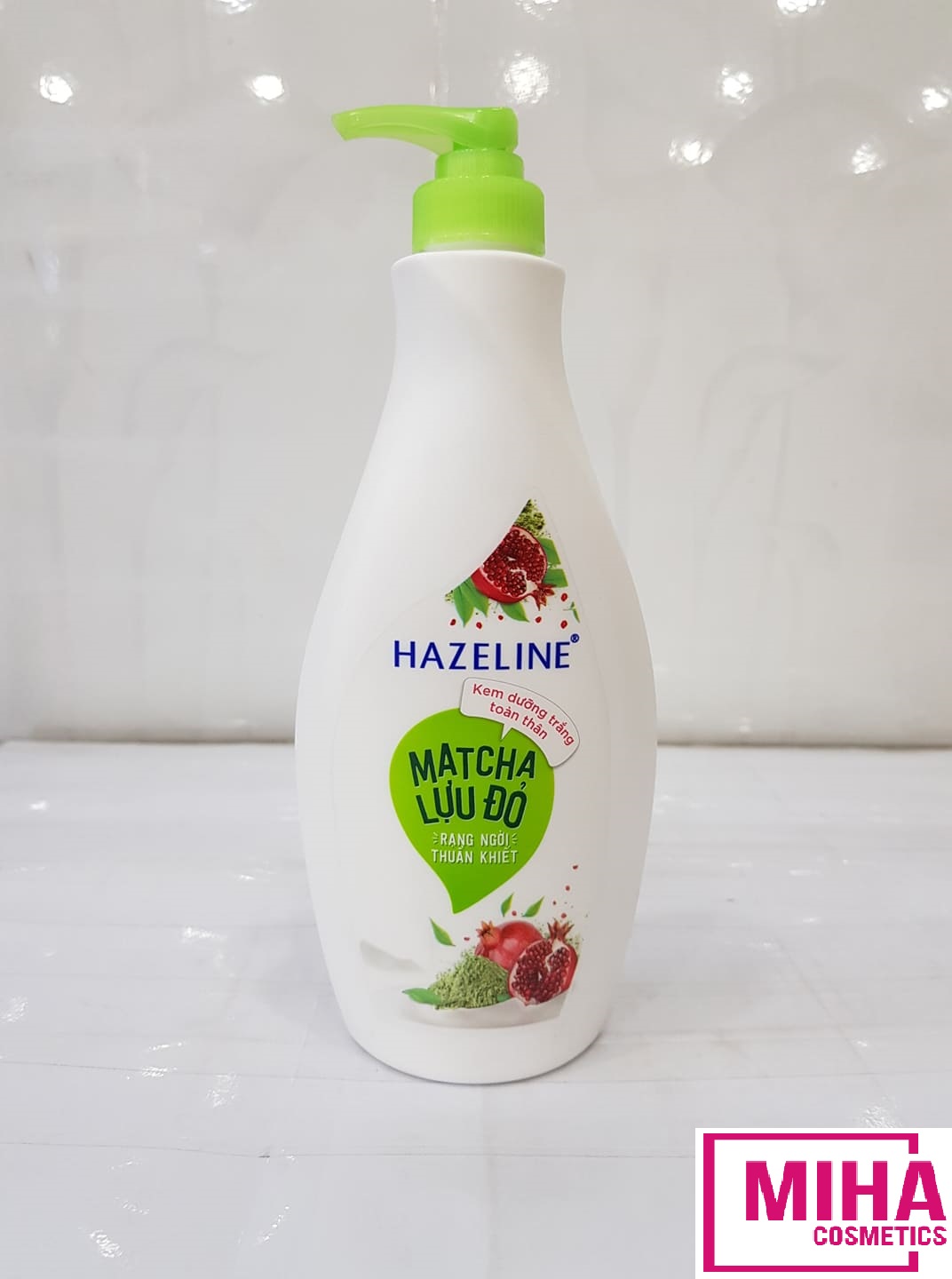 Sữa Dưỡng Thể Trắng Da Matcha Lựu Đỏ HAZELINE 370ml