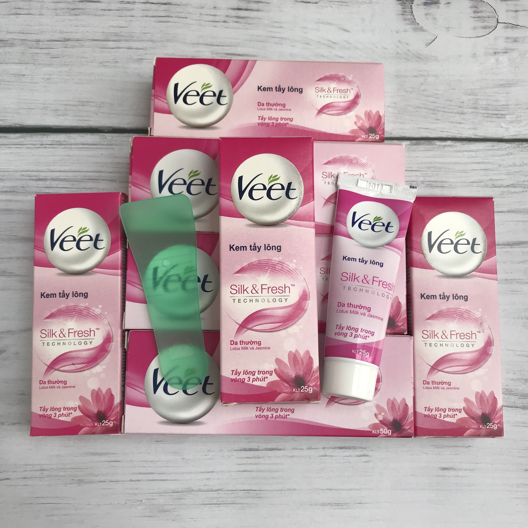 Kem Tẩy Lông Veet Dành Cho Da Thường 25G( Hàng Chính Hãng Phân Phối Bởi Cty Dksh Việt Nam)