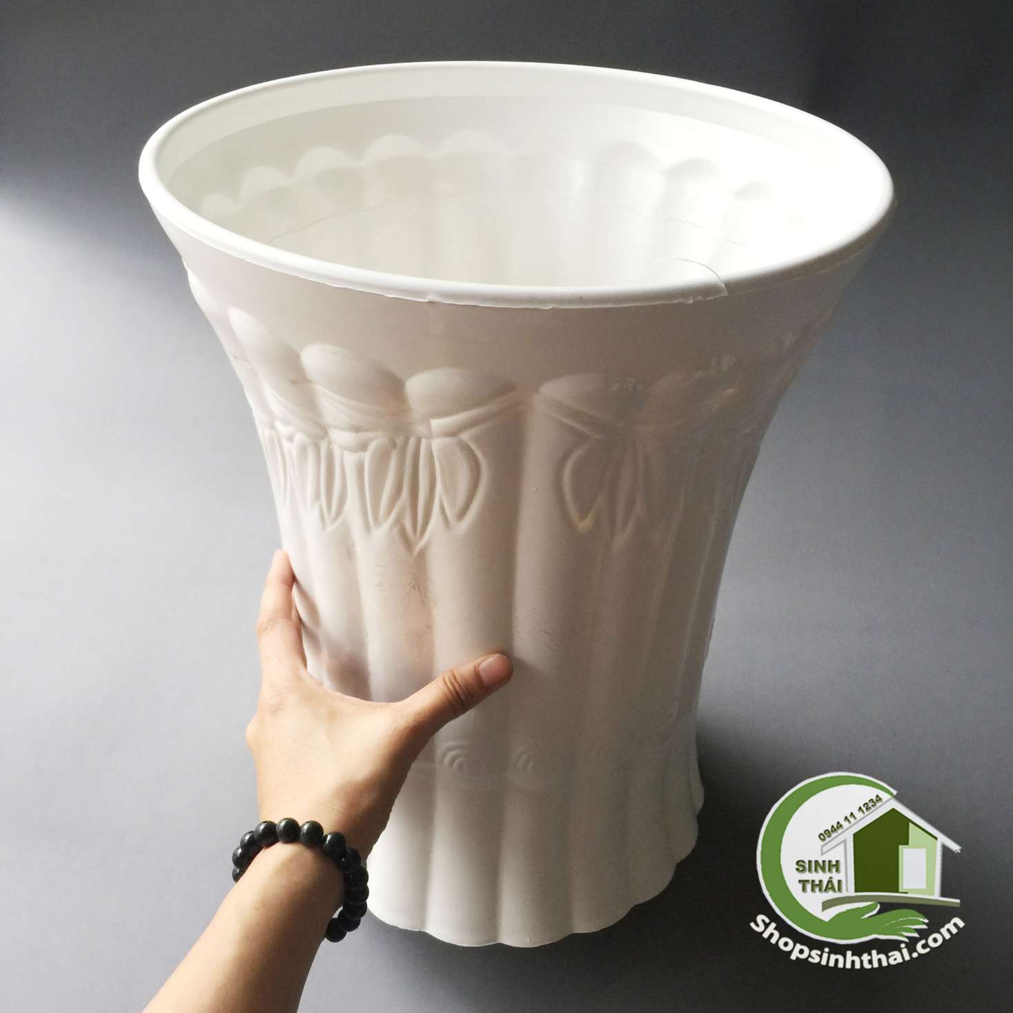 Chậu trồng cây ống tre lớn màu trắng 330 x 400 x 280mm