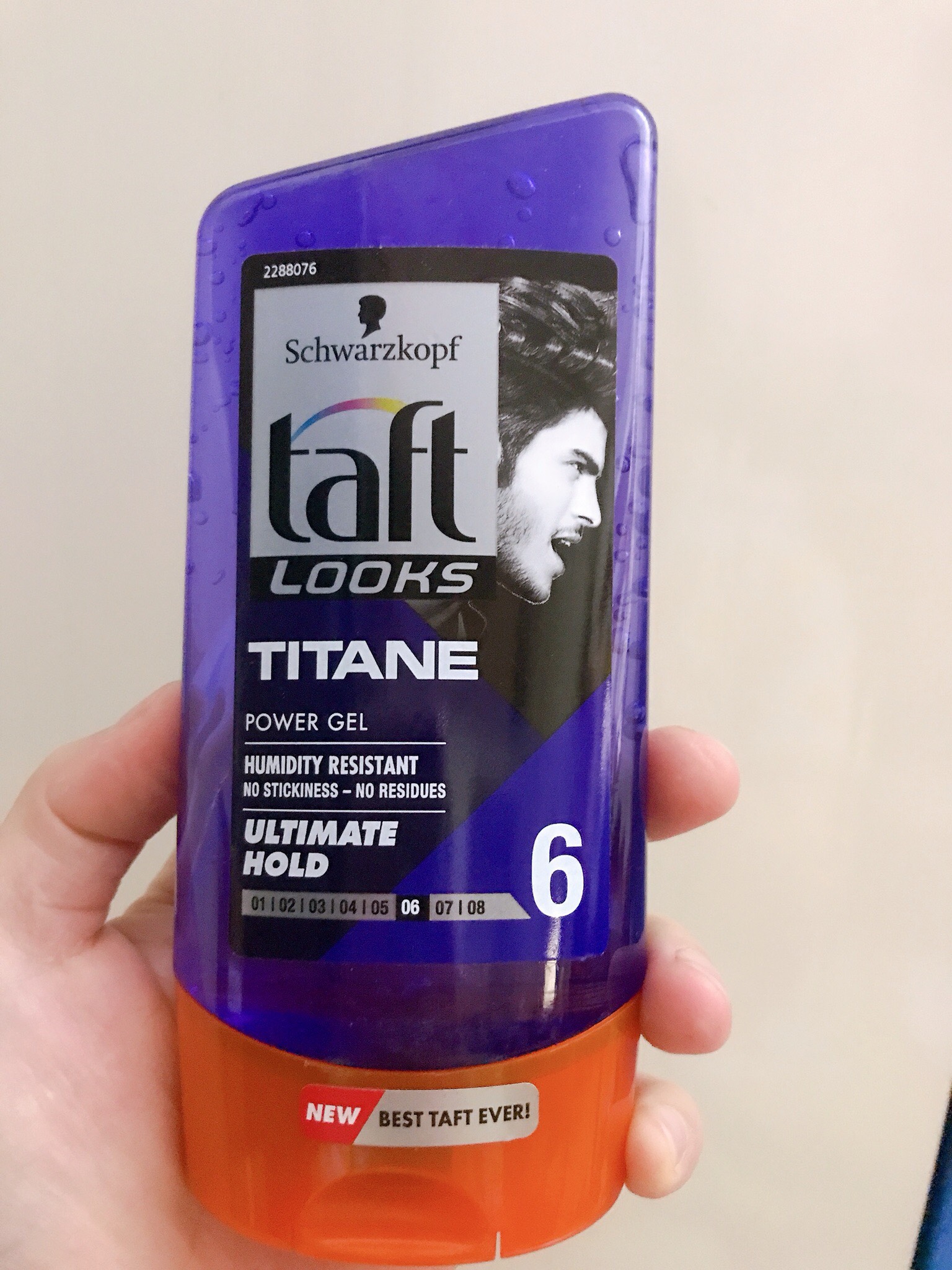 Gel Vuốt Tóc Taft Looks Ultimate Hold 150Ml