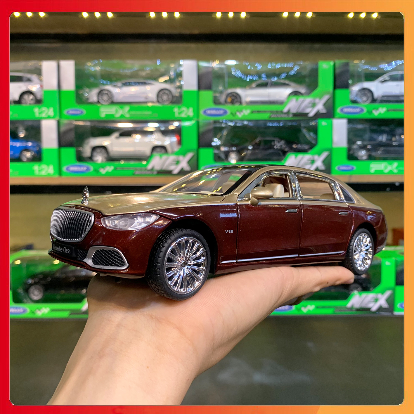 Mô hình xe Mercedes-Maybach S680 tỉ lệ 1:24 XHD