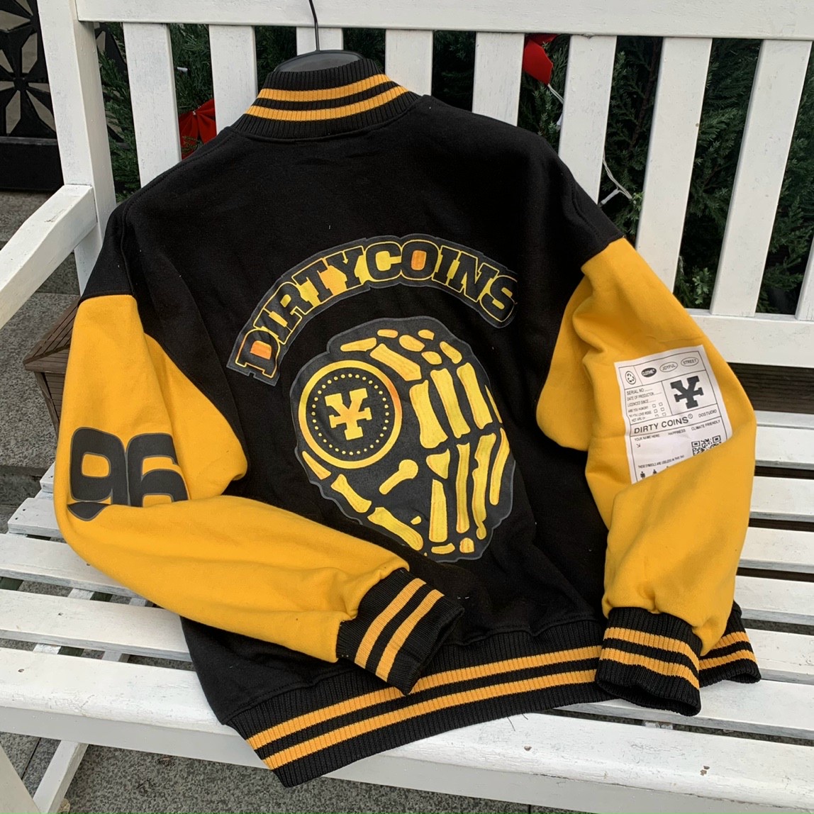 Áo khoác DirtyCoins Embroidered Varsity Jacket áo bomber Dirty coins Đen tay vàng full tag Hany Fash