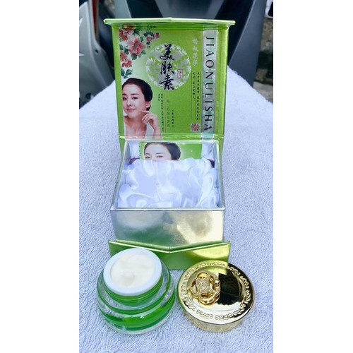 [Hcm]Kem Dưỡng Da Mặt Jiaonulisha Xanh Lá 20G