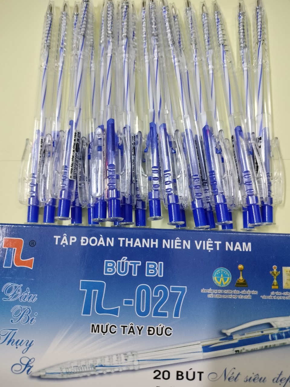 Hộp 20 Bút Bi xanh TL-027 0.5mm