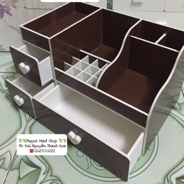 [HCM]Kệ mỹ phẩm 35cm màu chocolate 12 ô son lọ cọ bên phải