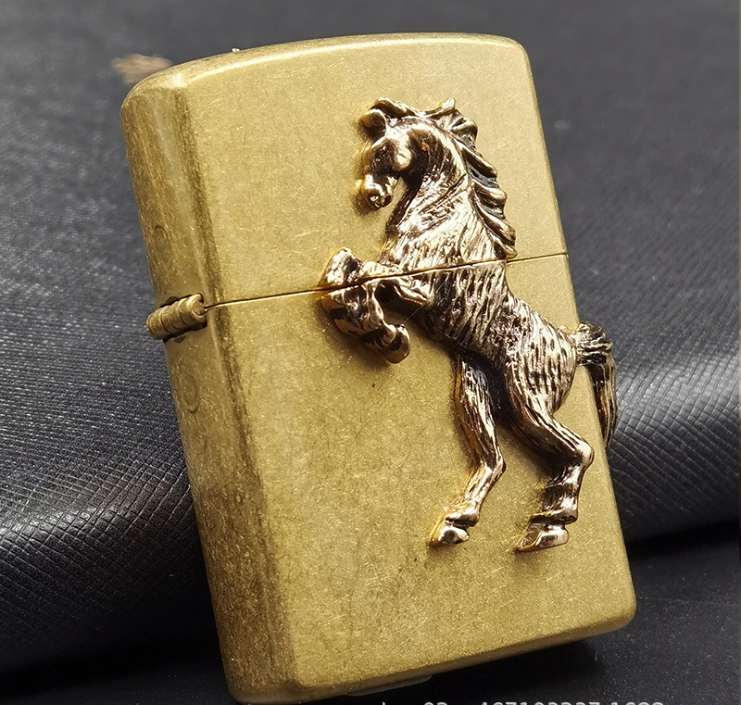 Emblem hình dán bật lửa Zippo ngựa vàng