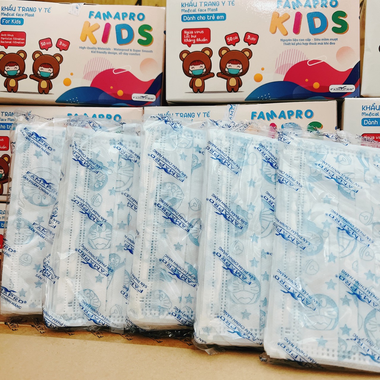 1 hộp Khẩu trang y tế Famapro cho bé kháng khuẩn hộp 50 chiếc  khẩu trang trẻ em mask kid ngăn ngừa khói bụi độc hại cho bé trai lẫn bé gái