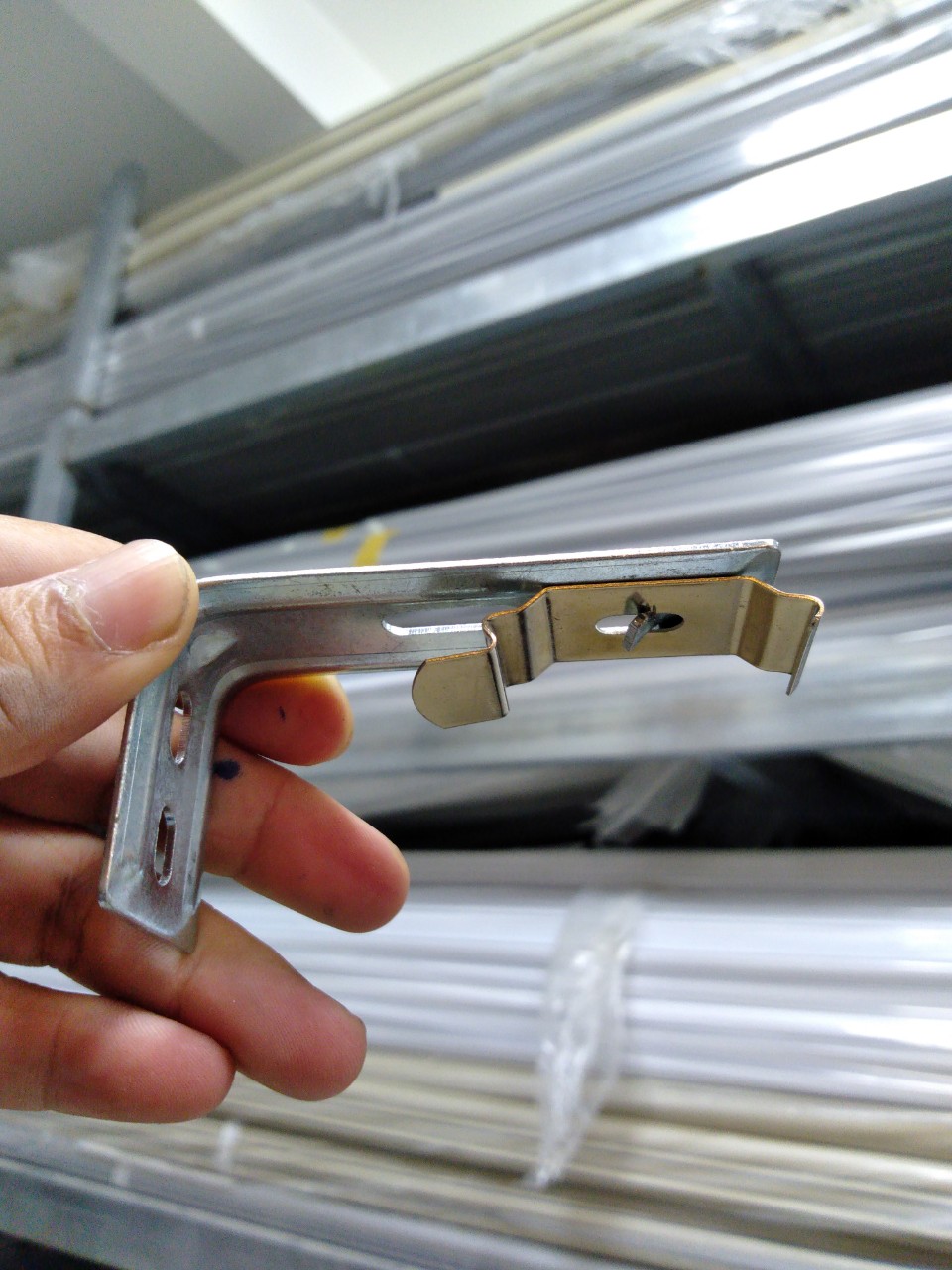 Bát treo/ phụ kiện rèm cuốn rèm lá dọc rèm cầu vồng Hàn Quốc loại 4cm 4.5cm 7cm