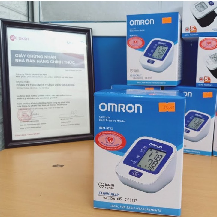 Máy Đo Huyết Áp Bắp Tay Omron Hem - 8712 Bh 5 Năm