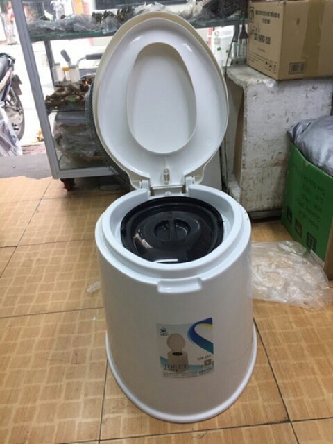 Bô vệ sinhbô di động cho người già vô cùng chắc chắn không kèm ống dấy