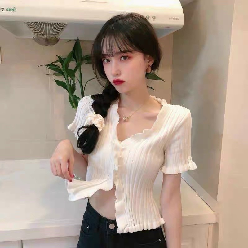 Áo len cộc tay viền bèo dáng croptop tiểu thư xinh xắn