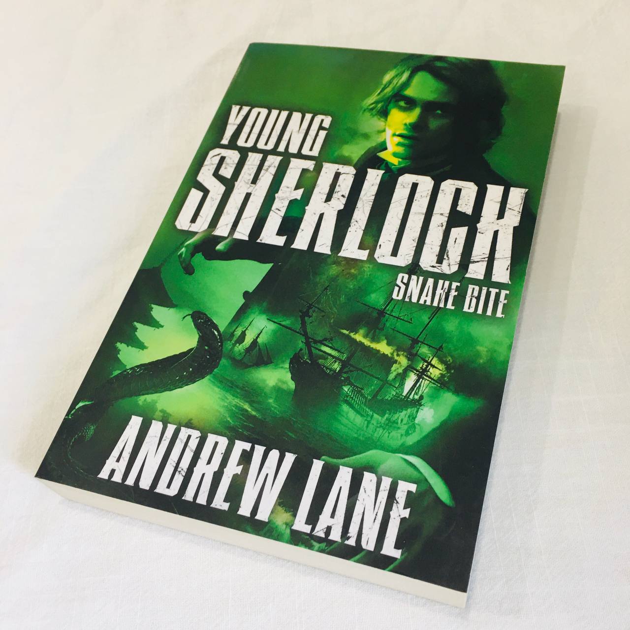 Sách ngoại văn cũ giá rẻ | Snake Bite (Young Sherlock Holmes)