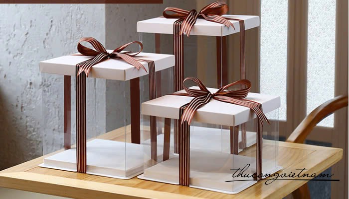 Hộp Mica Trong Suốt Lớn Đựng Bánh Kem Bánh Gato Hoa và Quà Tặng Có Đế Giấy Cứng Cáp (Không Kèm Ruy Băng)