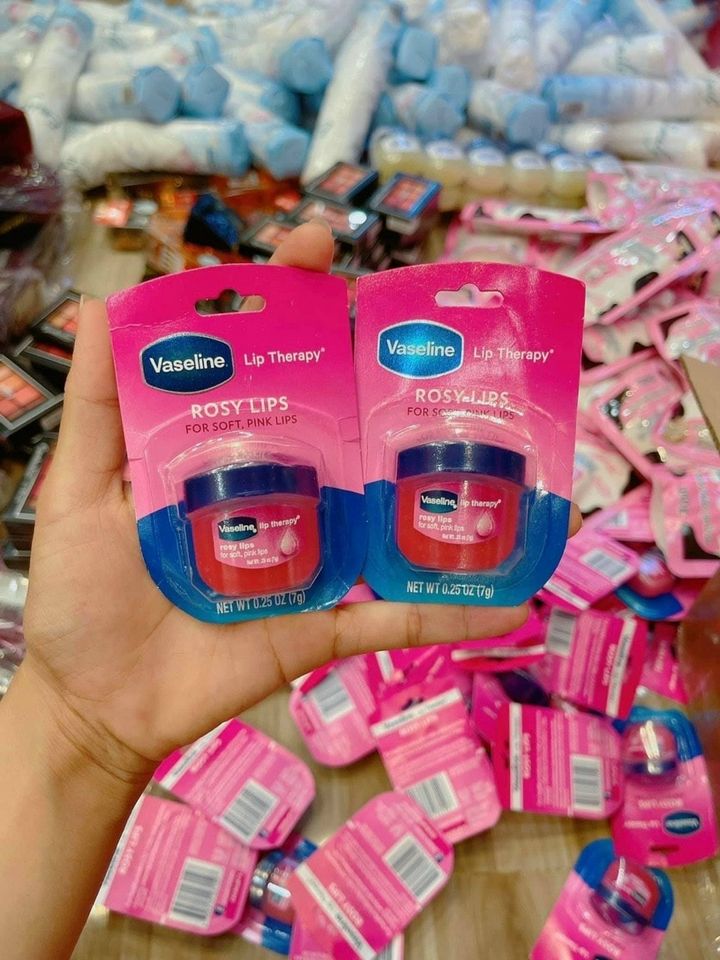 VASERLINE HỒNG HỦ 7G LÀM HỒNG MÔI ̣̣ĐỈNH NHÂT HỆ́ MĂṬ TROI
