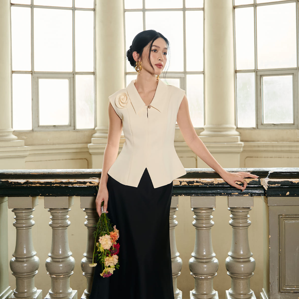 Áo sơ mi nữ kiểu gile đính hoa thủ công dày dặn sang trọng công sở thanh lịch thời trang GUMAC AF010