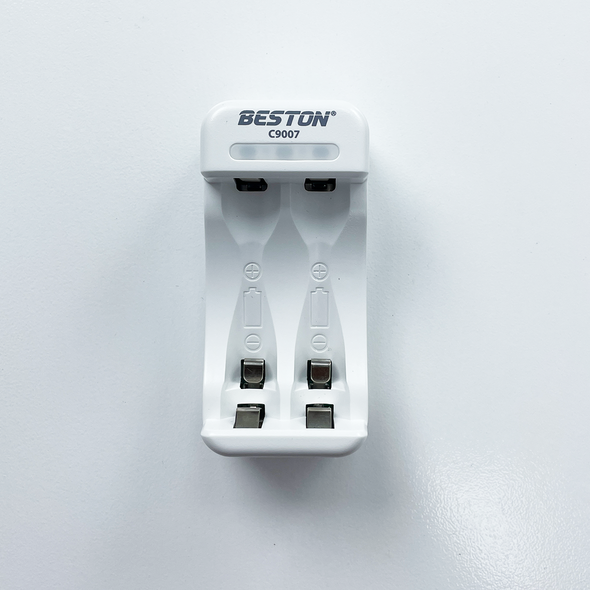 Sạc pin tiểu AA AAA Beston C9007 mẫu mới giá rẻ sạc nhanh dùng cho pin 2A 3A Ni-MH 1.2V tiết kiệm an