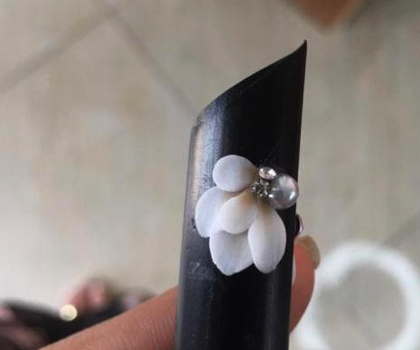 [HCM]Sản phẩm trang trí móng  vẽ nổi Nail desige  hoa vẽ nổi. Hoa nổi 4D Fantasy set 2 hoa theo màu.Hoa dễ bẻ from móng(hàng vẽ tay không đổ khuôn )
