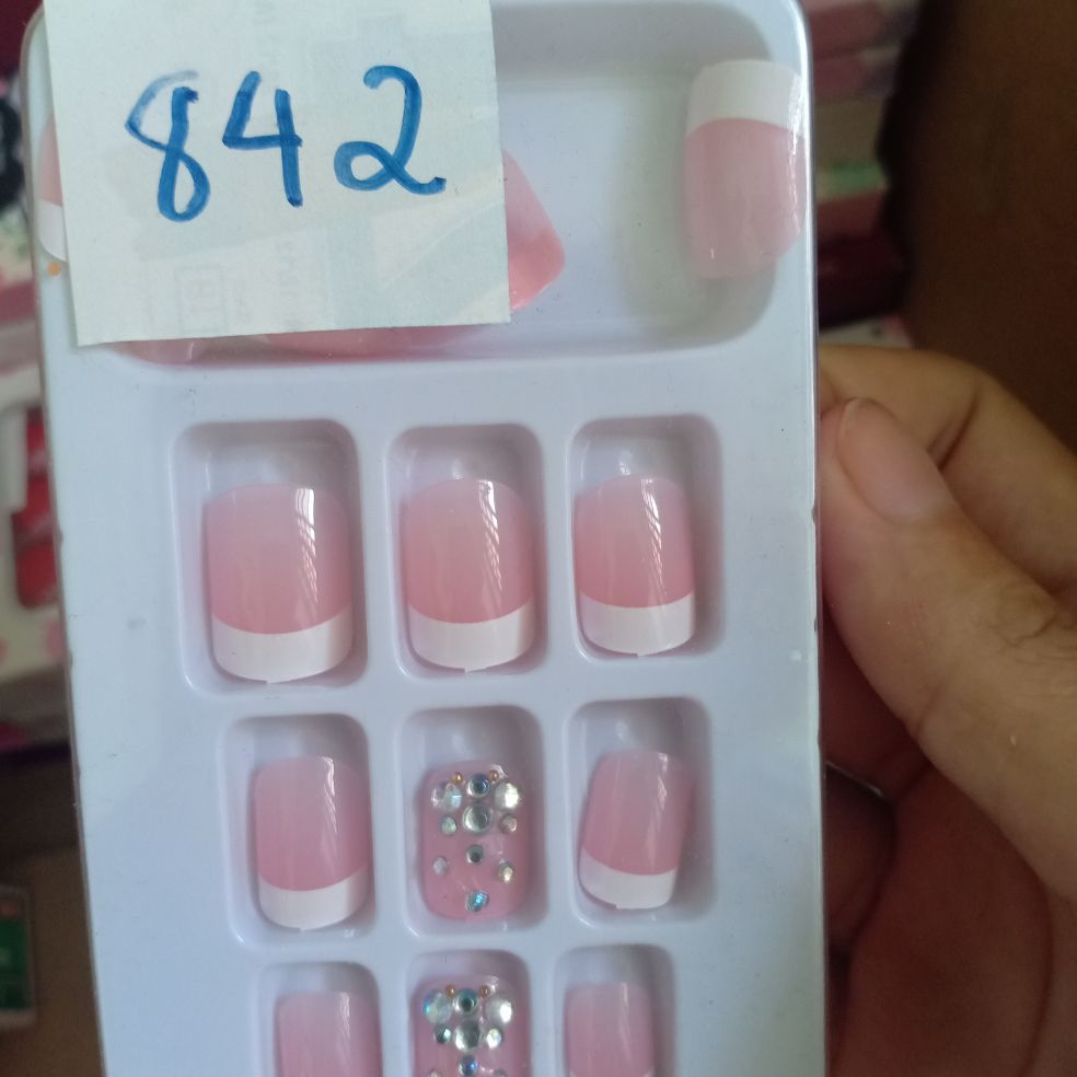 móng tay giả