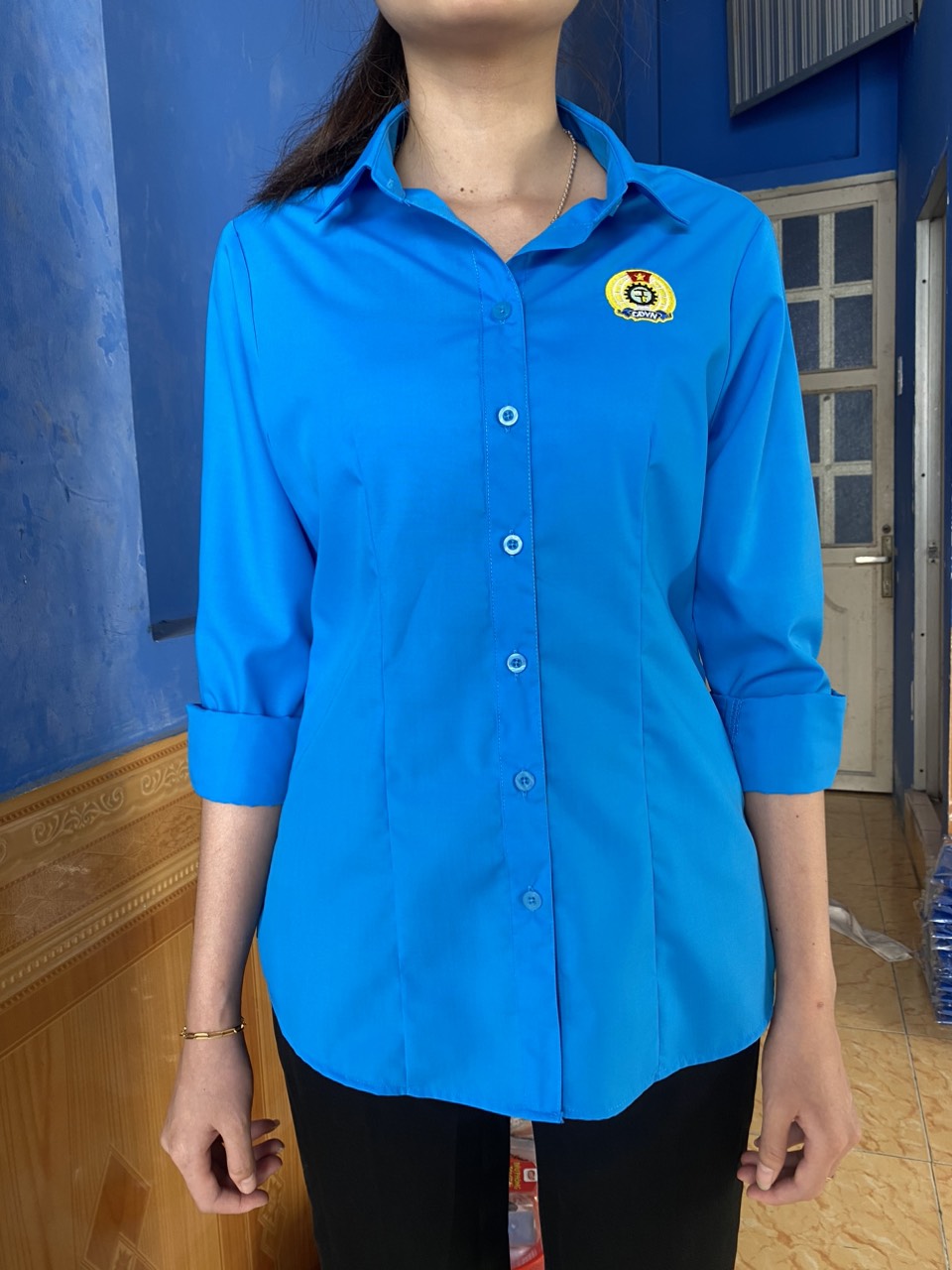 Áo công đoàn sơ mi cao cấp dáng công sở logo thêu