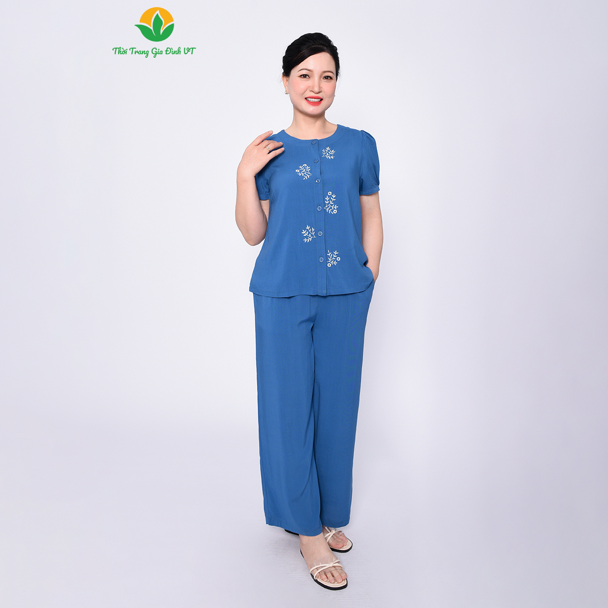Bộ mặc nhà trung niên mùa hè thời trang  Việt Thắng quần dài áo cộc tay chất Lanh thoáng mát - B28.2303