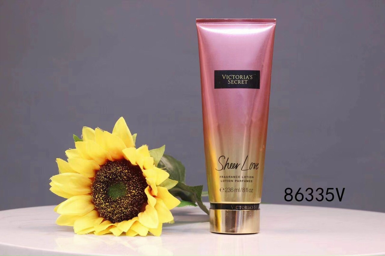 [Hcm]Sữa Dưỡng Thể Victoria Secret Sheer Love 236Ml