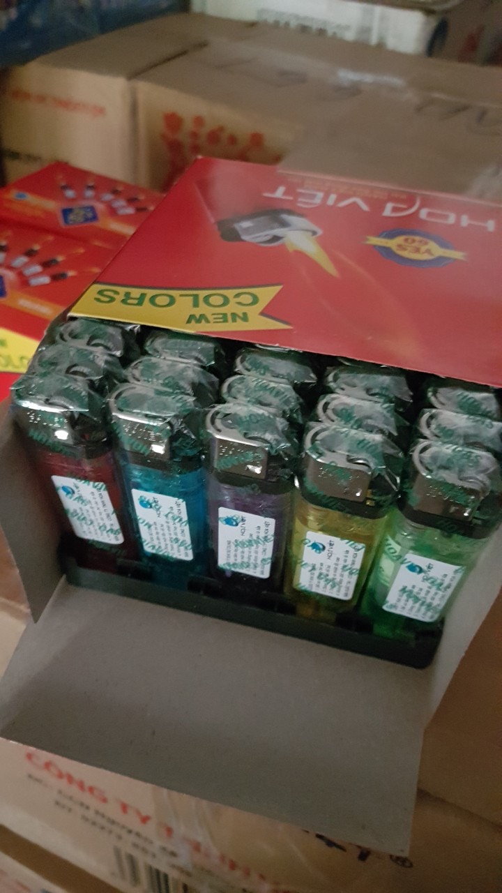 Hộp Quẹt Đá Thái Quấn Bọc Hoa Việt - Bật Lửa Hoa Việt 60 - Hàng Chính Hãng