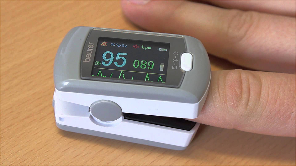 Máy đo khí máu và nhịp tim cá nhân PO80 pin sạc kết nối USB bảo hành 24 tháng