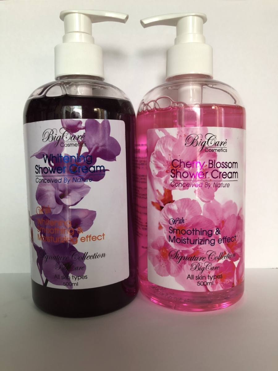 Combo 2 Sữa Tắm Dưỡng Trắng Da Thảo Mộc - Hoa Anh Đào Whitening Shower Cream BigCare Loại 500ml Trong Suốt Làm Mịn Da Không Ăn Nắng Không Kích Ứng Da Dành Cho Nam Nữ Và Cả Em Bé với Độ Ph Cân Bằng