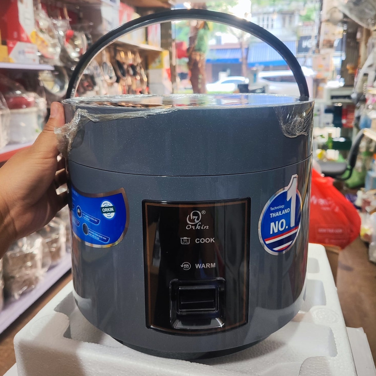 Nồi cơm điện Thái Lan Orkin OR99 dung tích 1.8L lòng phủ Ceramic giữ nhiệt tốt bảo hành 12 tháng