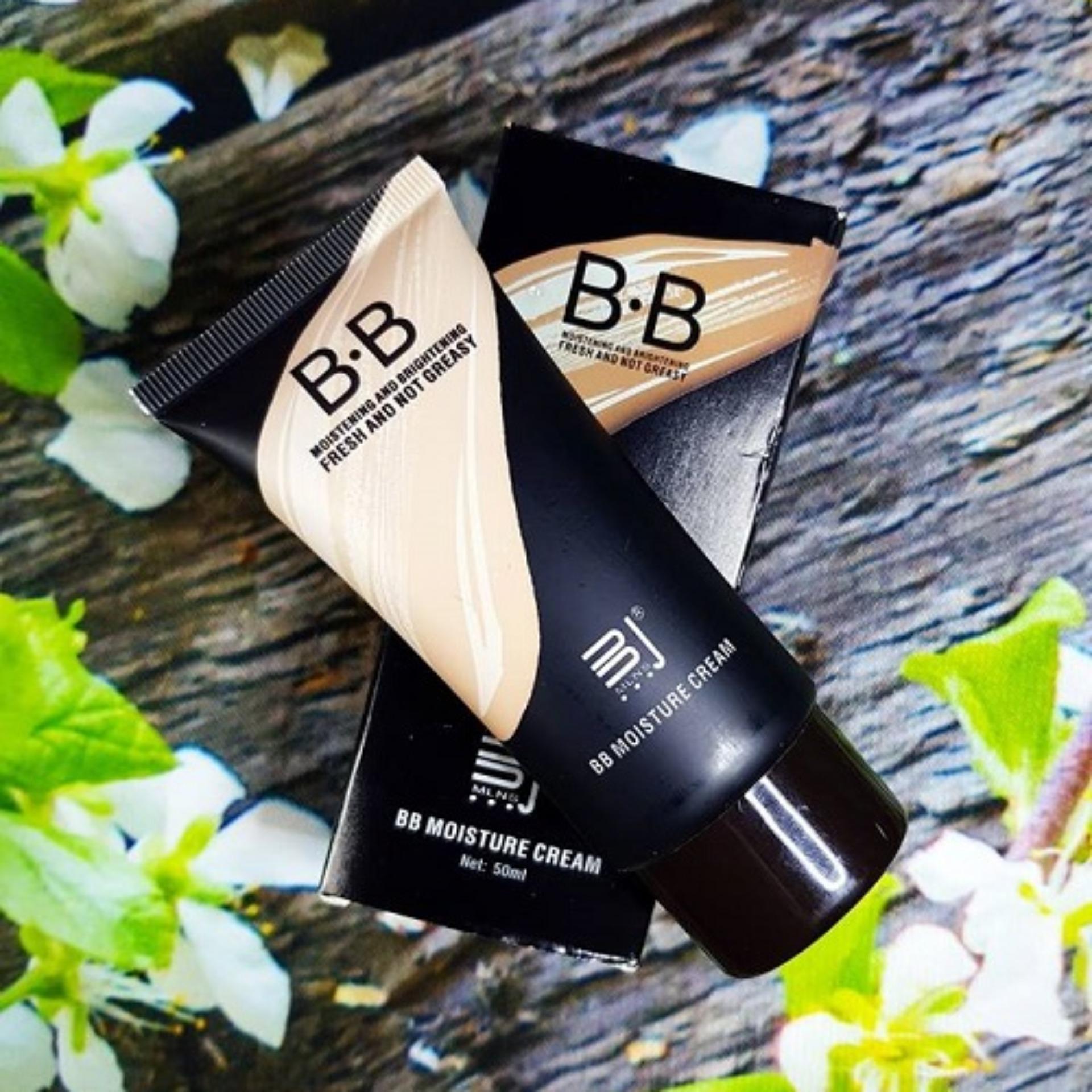 KEM NỀN CHE KHUYẾT ĐIỂM BB MOISTURE CREAM-black
