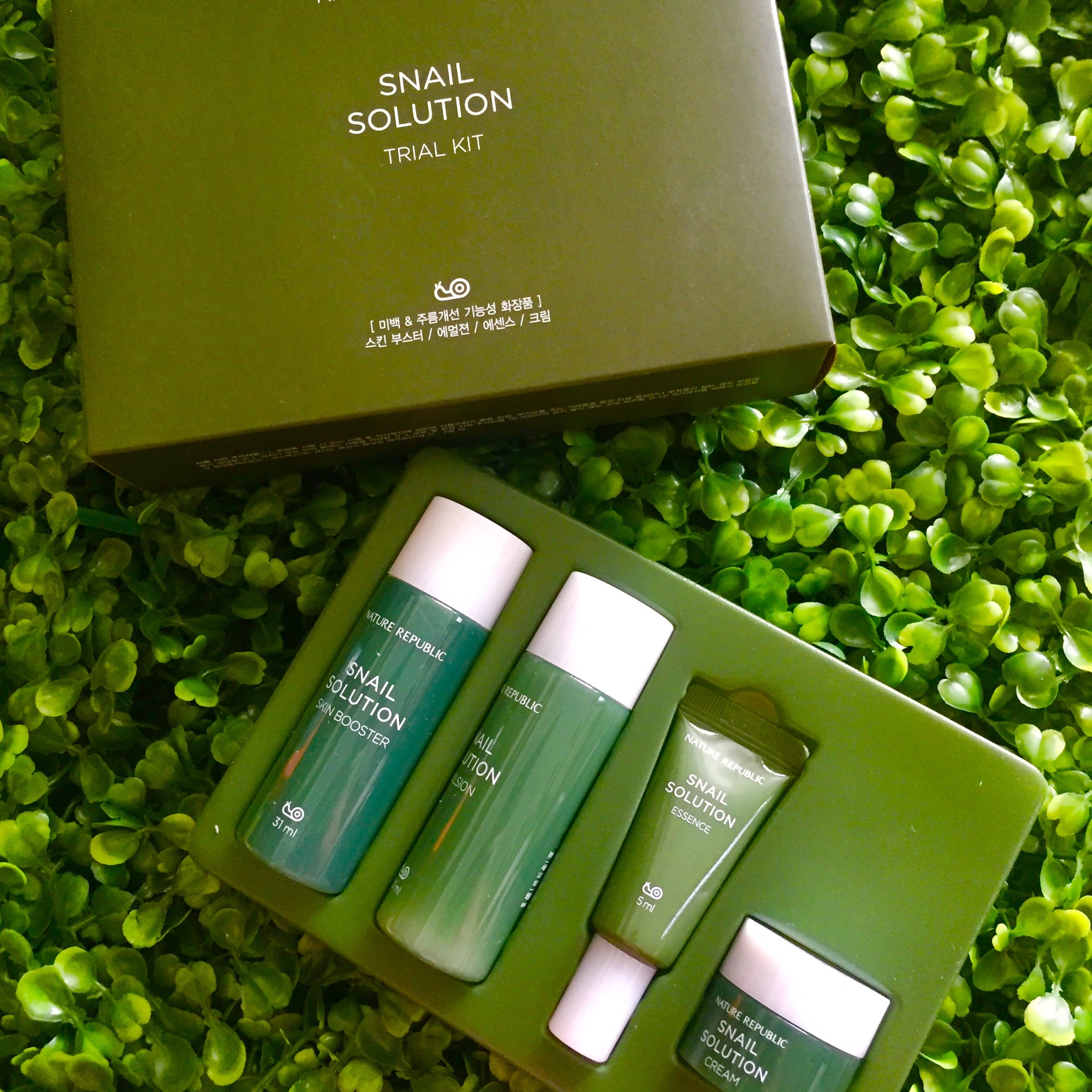 Bộ Dưỡng Ốc Sên Nature Republic Snail Solution Trial Kit