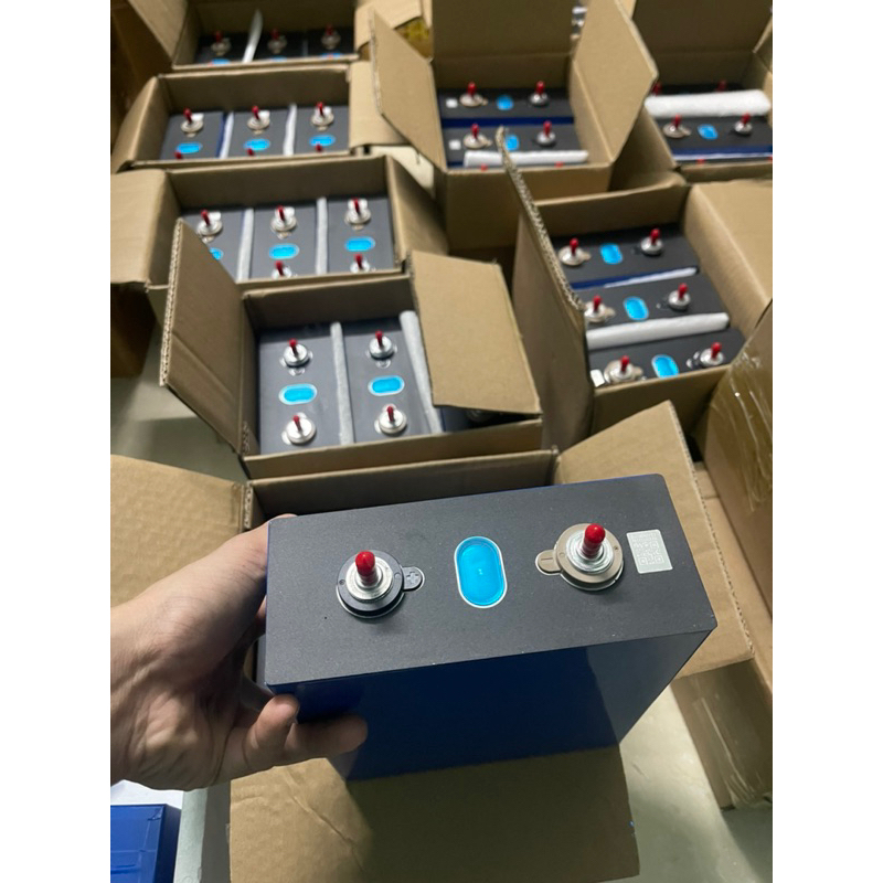 pin lithium highee 3.2v-280ah Pin sắt hiệu higge 32v 280Ah mới 100% pin lithium lifefo4 3.2v-280ah p