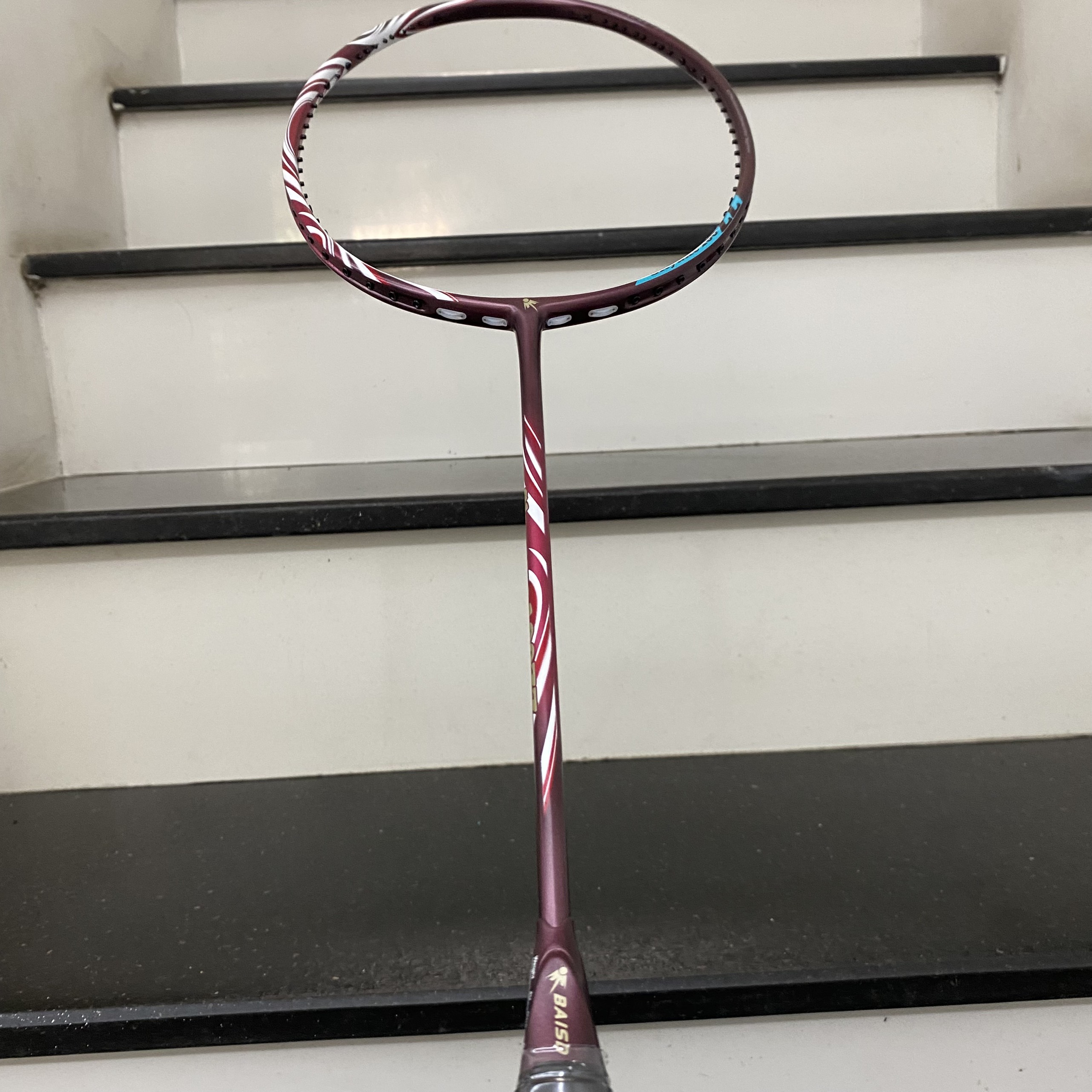 Vợt Cầu lông Baisd Skyaxe 100zz sợi cacbon T700 căng max 13.5kg tặng căng dây cuốn cán và miếng dán 