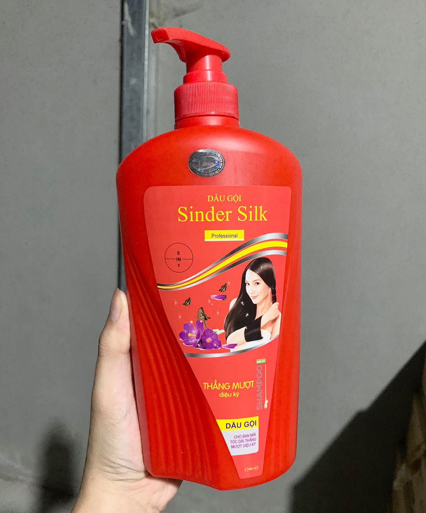 Dầu Gội Bồ Kết Sinder Silk 1000Ml