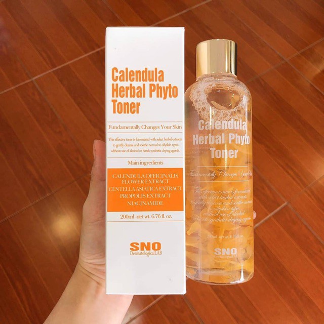 Nước Hoa Cúc Chứa Cánh Hoa Tươi Sno Calendula Herbal Phyto Toner