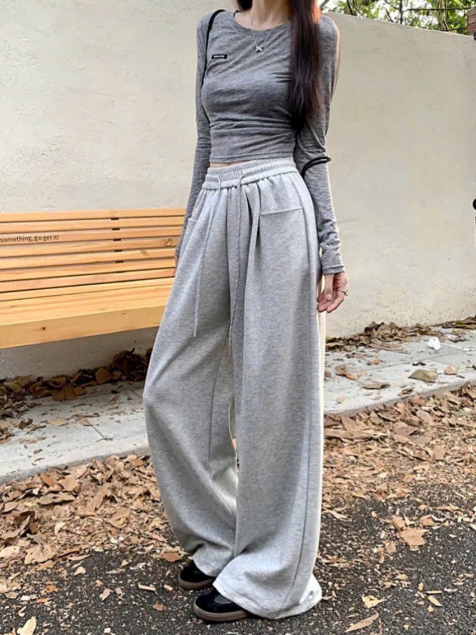 QUẦN ỐNG RỘNG THUN NỈ BÔNG TRƠN BASIC PHỐI TÚI CUTE - QUẦN NỮ KIỂU DÁNG DÀI SUÔNG ĐỨNG TOP ĐEN TRẮNG