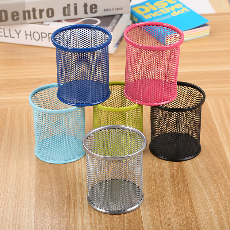 HC0051 RỔ ĐỰNG BÚT ĐỂ BÀN KIM LOẠI VUÔNG TRÒN NHIỀU MÀU SẮC (MÀU NGẪU NHIÊN)