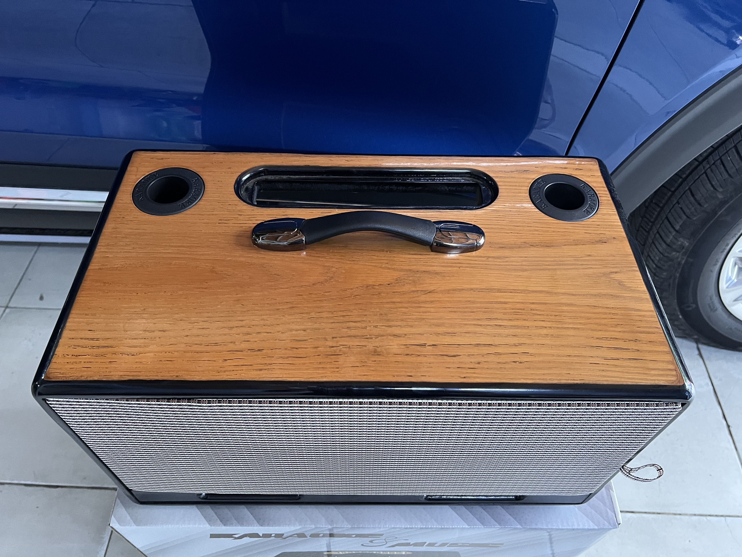 Vỏ thùng loa kéo thùng sơn tĩnh điện bóng 2 tấc 2 bass đôi 20 và 2 lỗ chép 10cm bắt chép giấy hoặc c