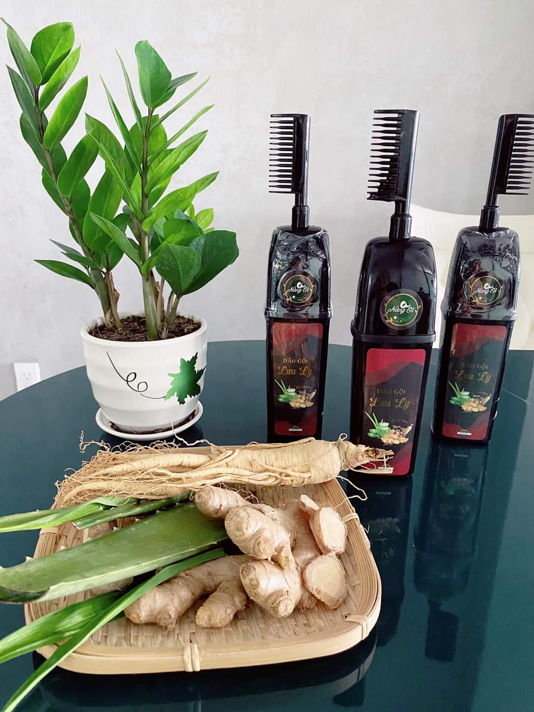 Dầu Gội Phủ Bạc Lưu Ly 300Ml