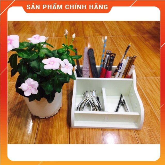 KỆ ĐỂ KÌM MỸ PHẨM