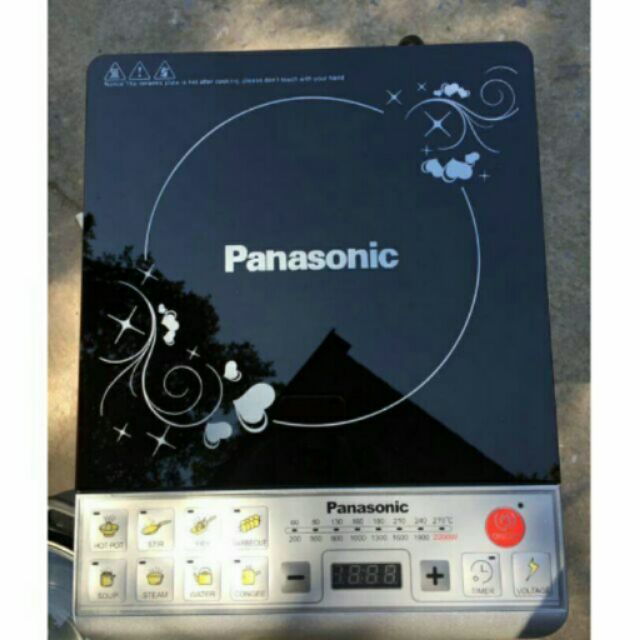 Bếp từ Panasonic tặng kèm nồi lẩu-Màn hình LCD giúp người sử dụng tiện theo dõi quy trình nấu nướng. Bảo hành 12 tháng.